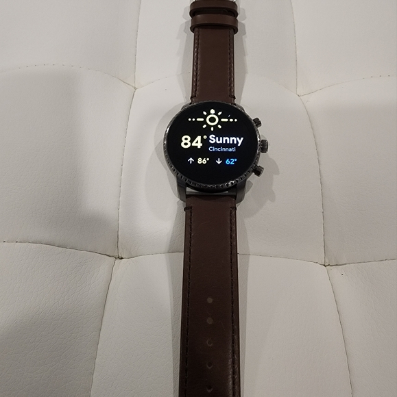 Fossil Explorist HR Gen 4 Smart Watch  Gun Metal and Leather Bands - Picture 5 of 10